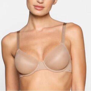 SKIMS Tan Underwire Bra